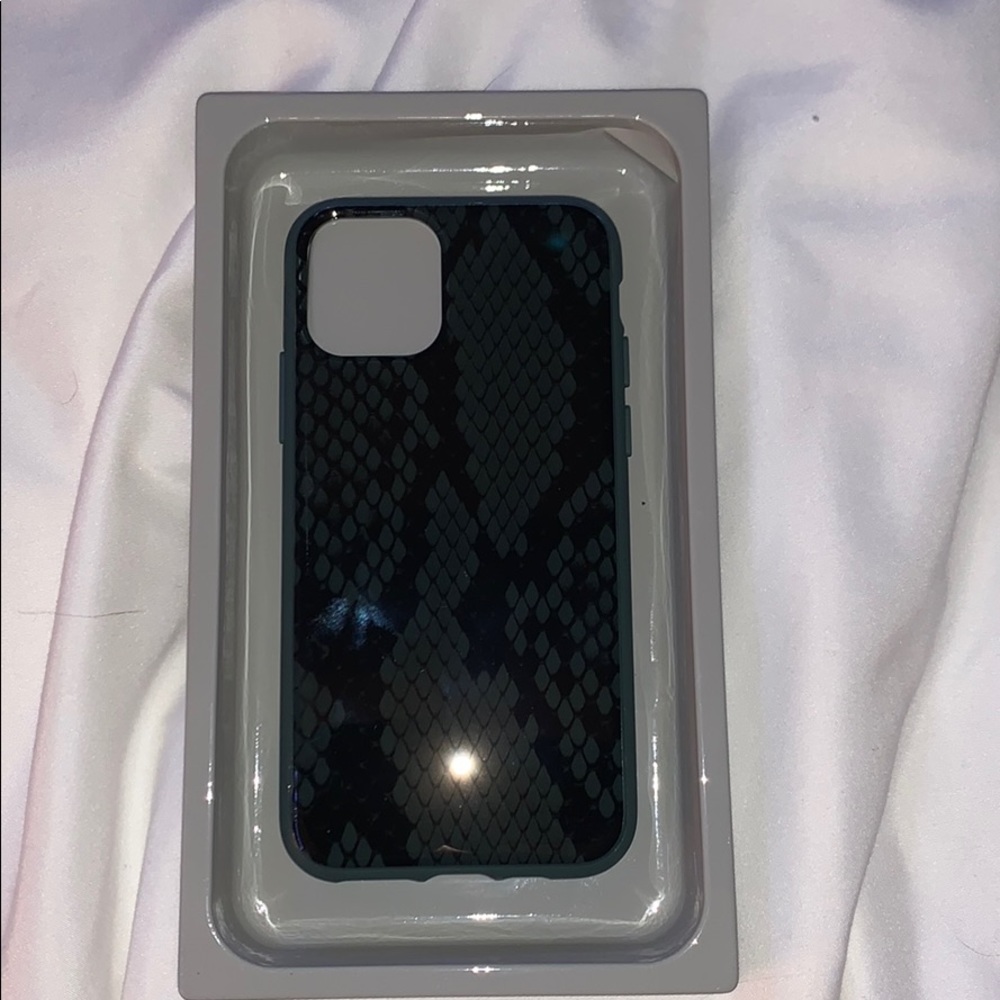 snakeskin iphone case